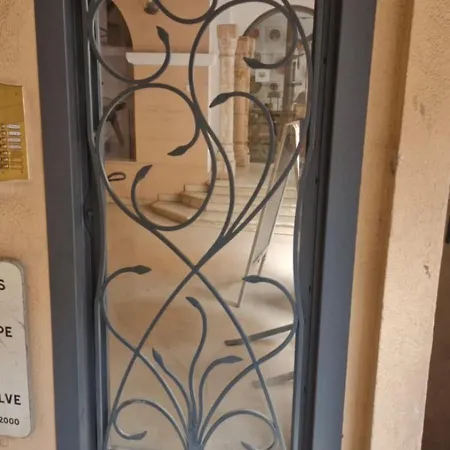 Grand T3 Tropez Апартаменты *